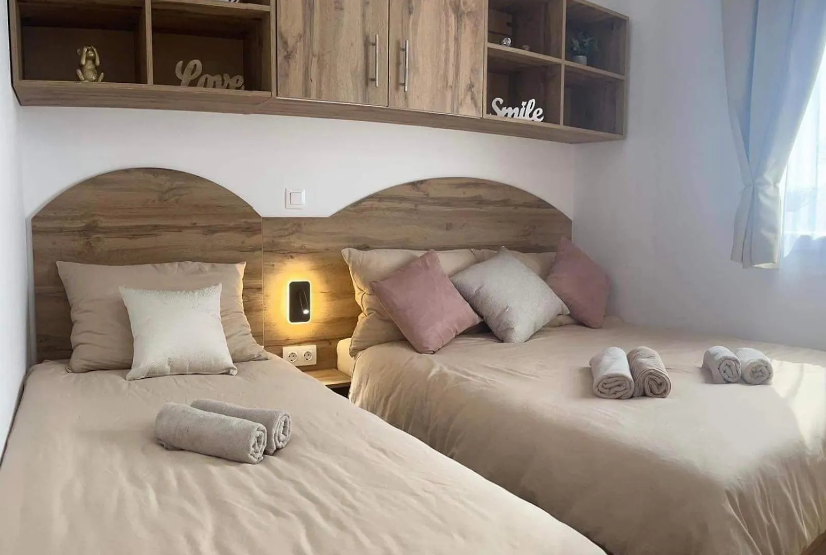 Rose Diamond Villa - Cosy, Large, Family Mobile Home, Free Wifi And Parking Pakostane