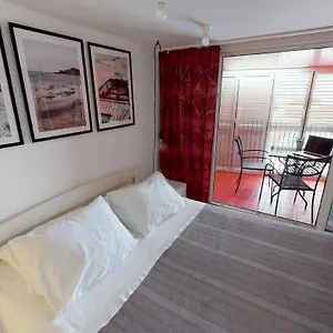  Apartament Number 5